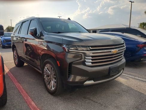Used 2021 Chevrolet Tahoe High Country w/ Premium Package image 2