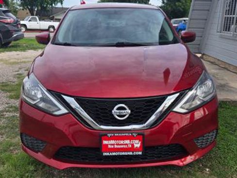 Used 2016 Nissan Sentra SV FWD image 2