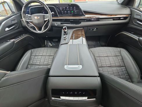 Used 2024 Cadillac Escalade ESV Sport Platinum image 21