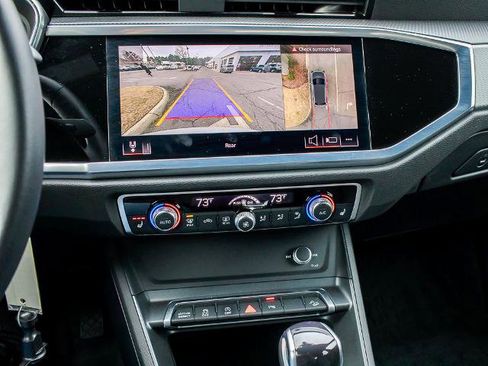 Used 2022 Audi Q3 2.0T Premium Plus image 21