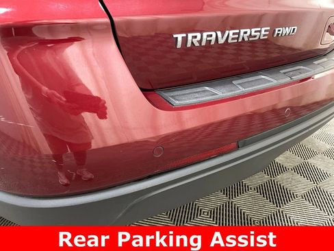 Used 2017 Chevrolet Traverse LT w/ Style and Technology Package AWD/4WD image 11