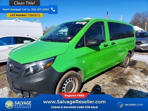 Used 2018 Mercedes-Benz Metris Passenger image 1