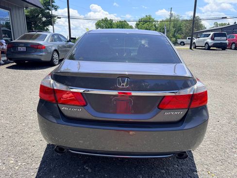 Used 2015 Honda Accord Sport image 8