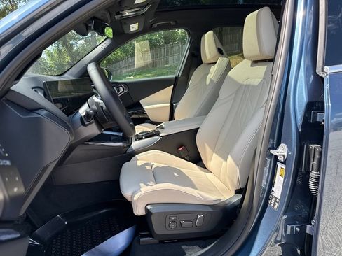 New 2026 BMW X3 xDrive30i w/ Premium Package AWD/4WD image 10