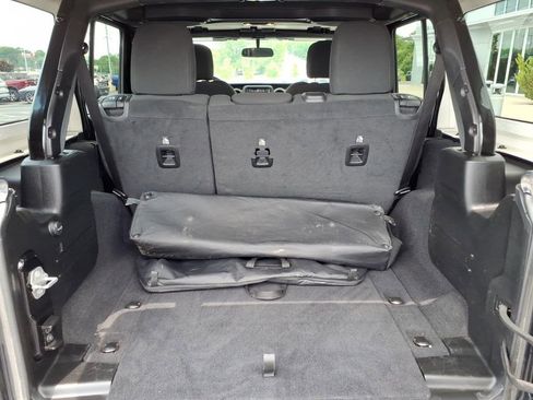 Used 2021 Jeep Wrangler Unlimited Sport AWD/4WD image 9