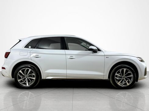 Used 2023 Audi Q5 2.0T Premium w/ Convenience Package AWD/4WD image 6