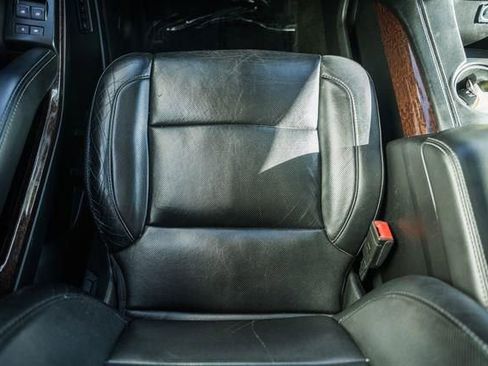 Used 2016 GMC Yukon SLT w/ Open Road Package image 34