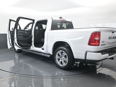 Used 2025 RAM 1500 Big Horn AWD/4WD image 71