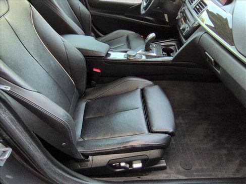 Used 2018 BMW 330i Gran Turismo xDrive AWD/4WD image 30