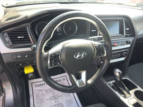 Used 2018 Hyundai Sonata SEL FWD image 13