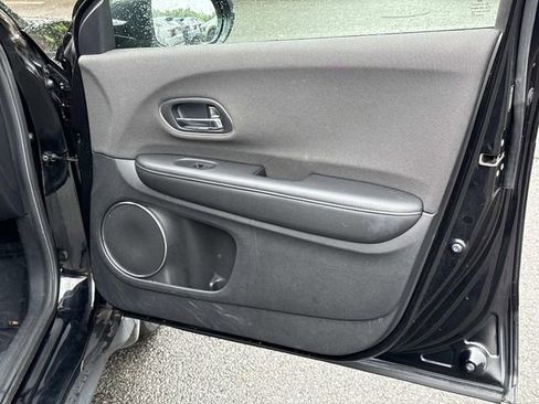 Used 2020 Honda HR-V EX image 8