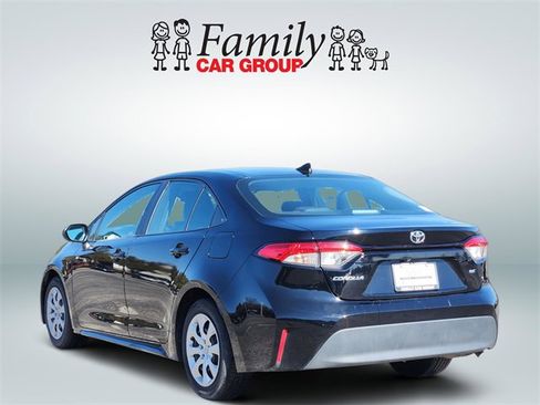 Certified 2024 Toyota Corolla LE image 3