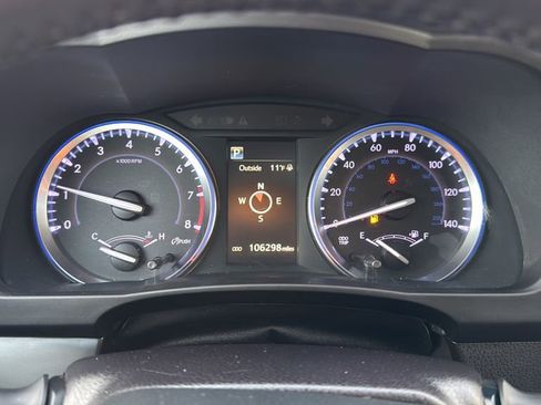 Used 2019 Toyota Highlander Limited image 30