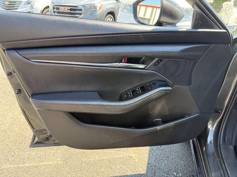 Used 2021 MAZDA MAZDA3 s FWD image 16