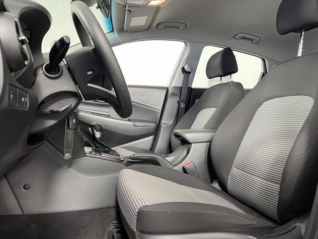 Used 2019 Hyundai Kona SE FWD image 17