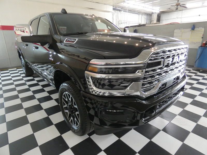 Used 2025 RAM 2500 Limited AWD/4WD image 3