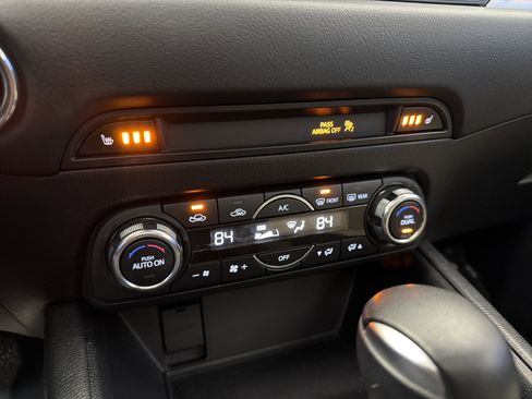 Used 2018 MAZDA CX-5 Touring w/ Preferred Equipment Package image 22