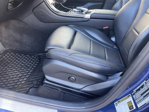 Used 2018 Mercedes-Benz GLC 300 4MATIC image 23