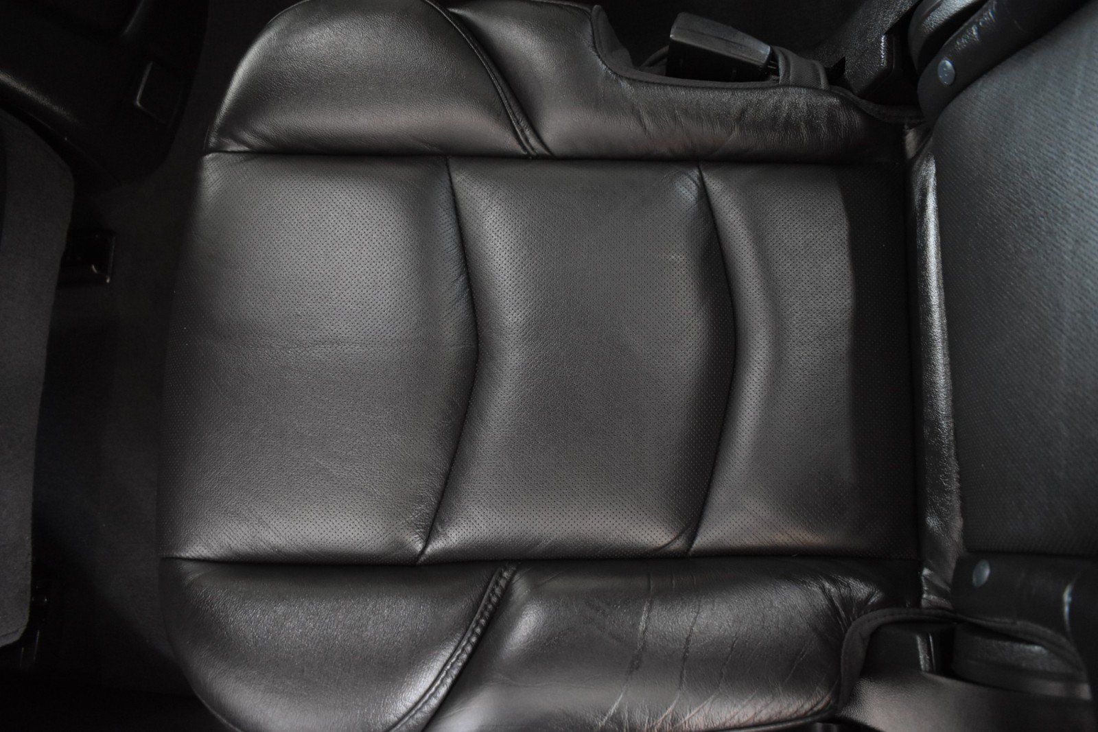 Used 2018 Cadillac Escalade Luxury AWD/4WD image 30