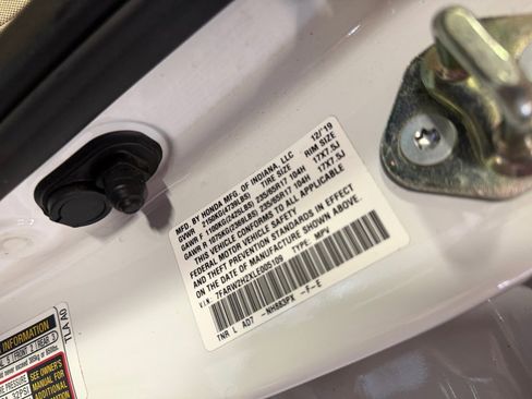 Used 2020 Honda CR-V LX image 39