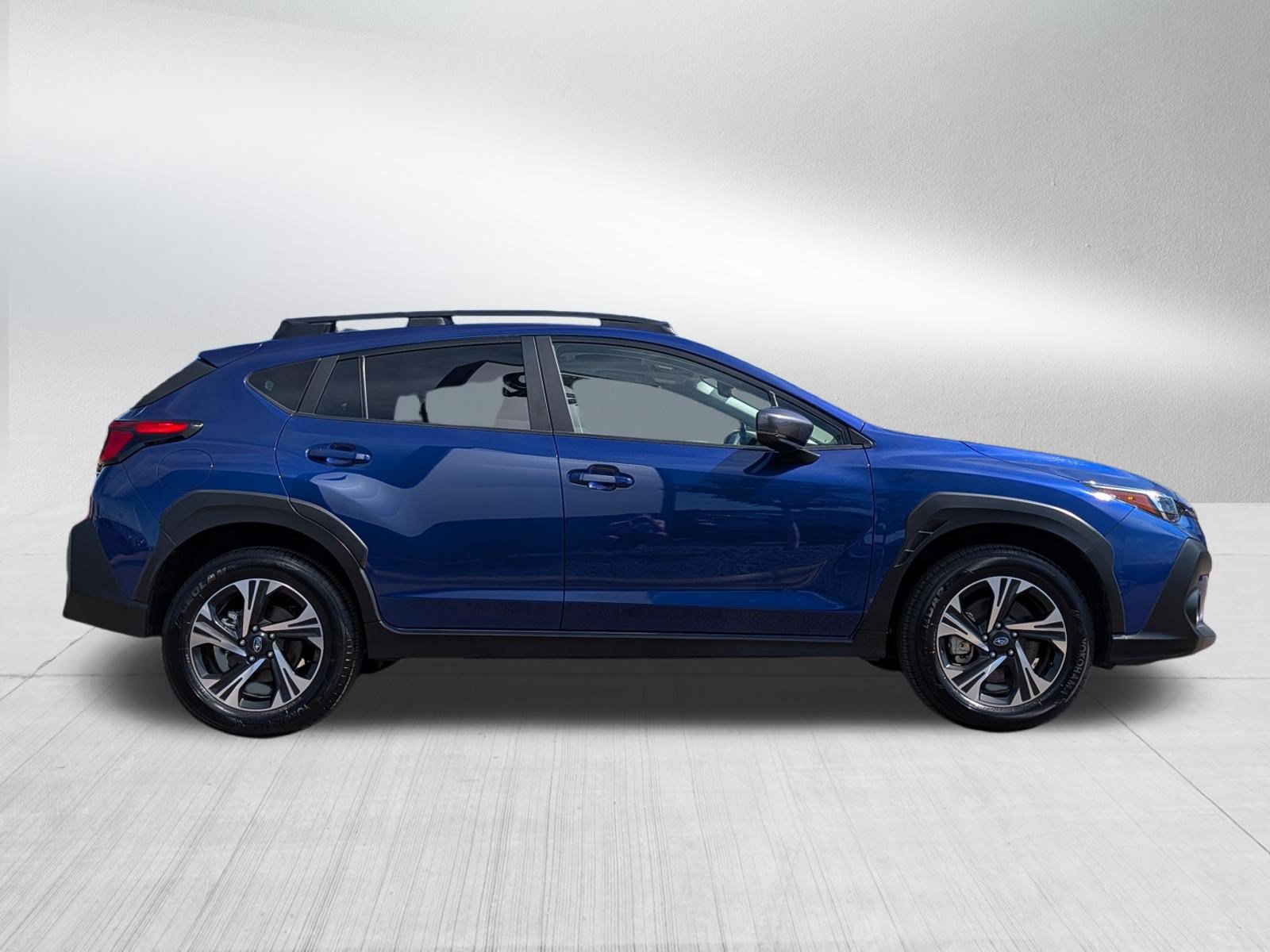 Certified 2025 Subaru Crosstrek 2.5i Premium AWD/4WD image 8