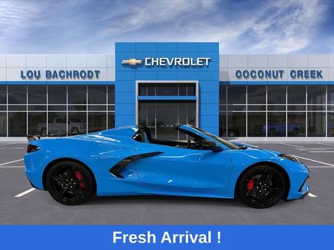 Used 2021 Chevrolet Corvette Stingray Premium Conv w/ Z51 Performance Package RWD image 9