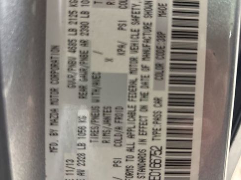 Used 2014 MAZDA MAZDA5 Sport image 31