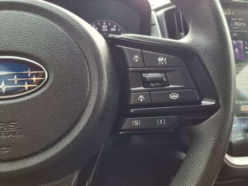 Certified 2025 Subaru Crosstrek 2.0i Premium image 16