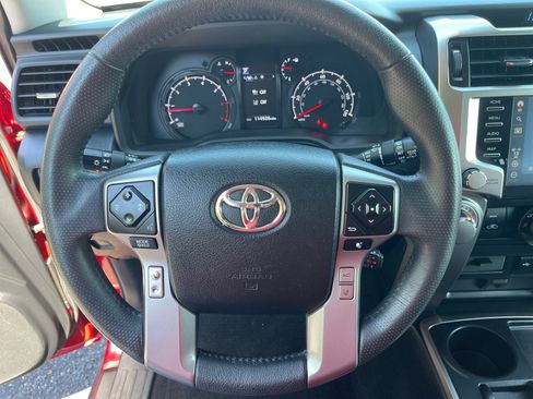 Used 2020 Toyota 4Runner SR5 Premium RWD image 7
