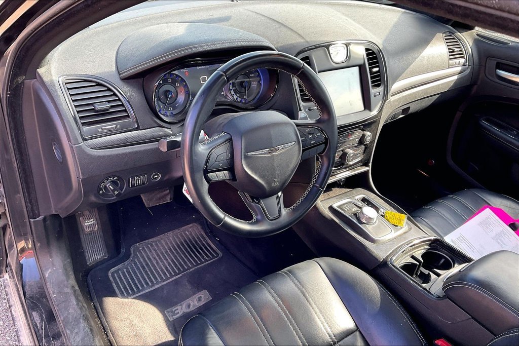 Used 2016 Chrysler 300 S w/ 300S Premium Group AWD/4WD image 7