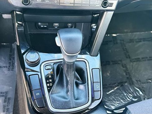 Used 2025 Kia Seltos S FWD image 16