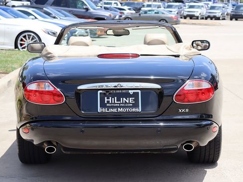 Used 2002 Jaguar XK8 Convertible image 8
