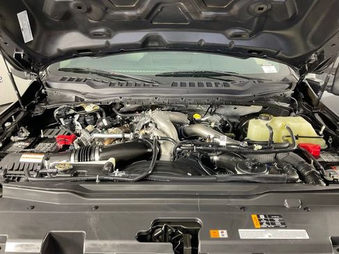 Used 2023 Ford F250 Lariat AWD/4WD image 8