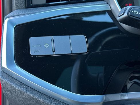 Used 2022 Audi Q3 2.0T Premium image 35