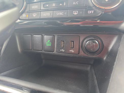 Used 2019 Mitsubishi Eclipse Cross SE AWD/4WD image 41