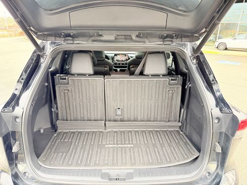 Used 2021 Toyota Highlander XSE image 24