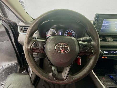Certified 2021 Toyota RAV4 LE FWD image 12
