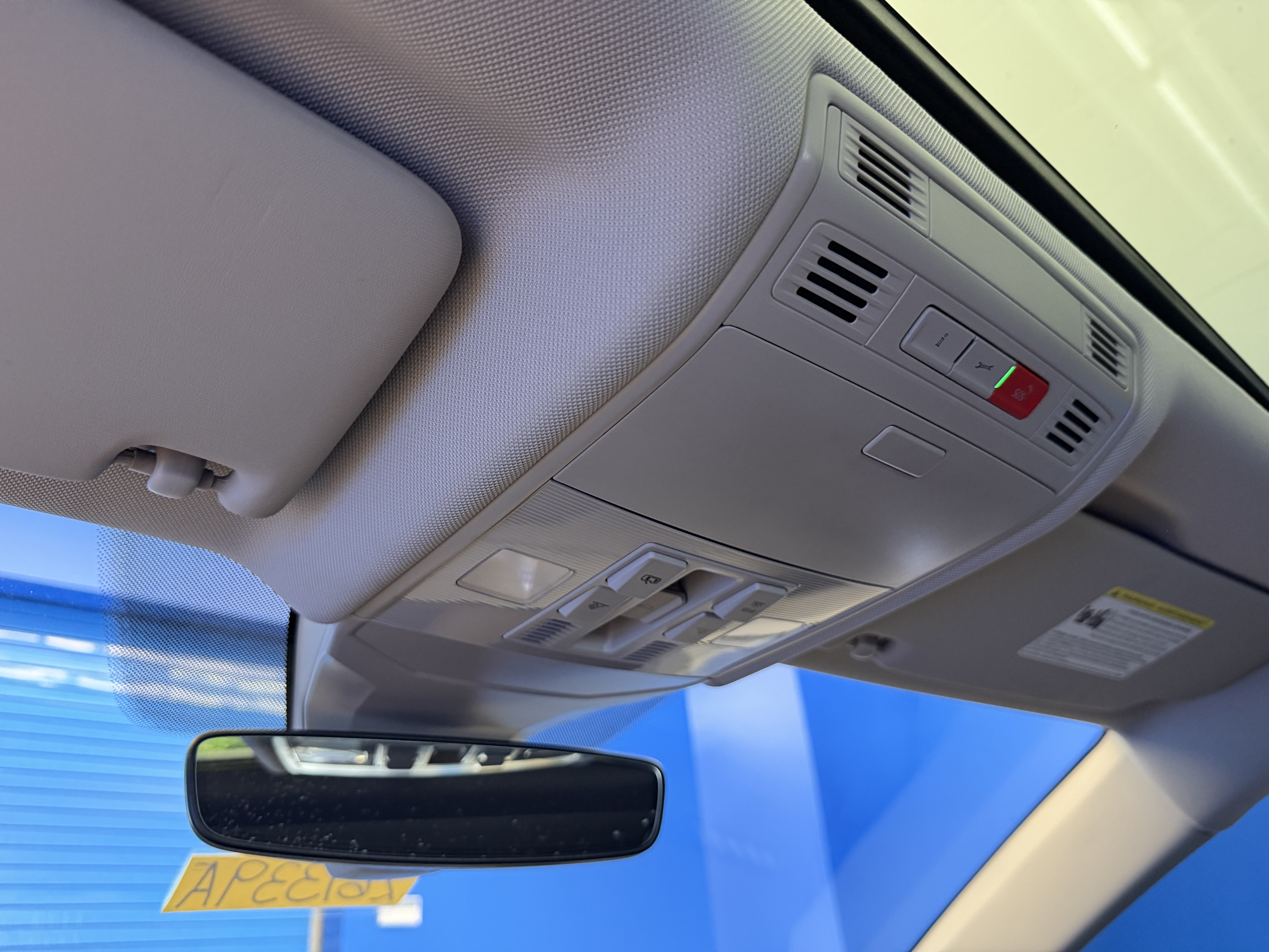 Used 2024 Volkswagen Jetta SE w/ Panoramic Sunroof Package FWD image 23