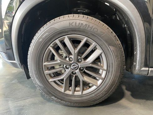 Used 2023 Nissan Rogue S AWD/4WD image 12