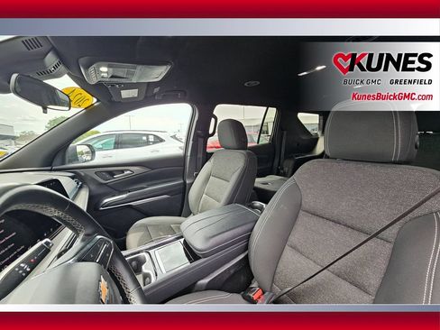 Used 2024 Chevrolet Traverse LT AWD/4WD image 15