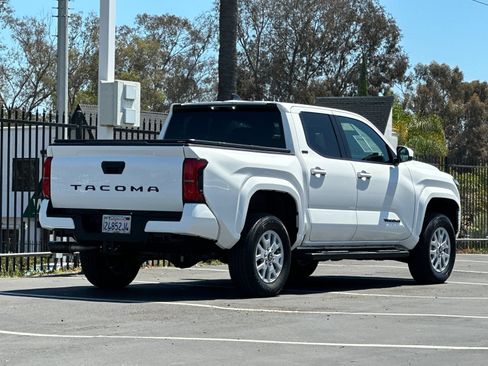 Used 2026 Toyota Tacoma SR5 RWD image 5