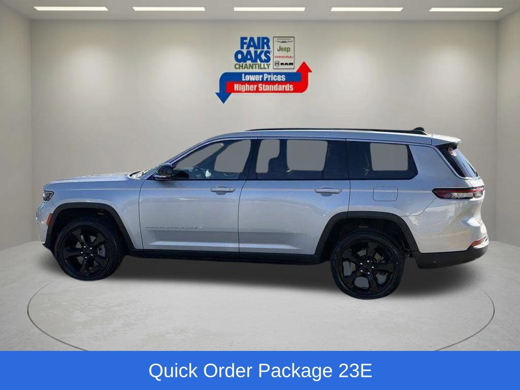 Certified 2024 Jeep Grand Cherokee L Limited w/ Luxury Tech Group II AWD/4WD image 11