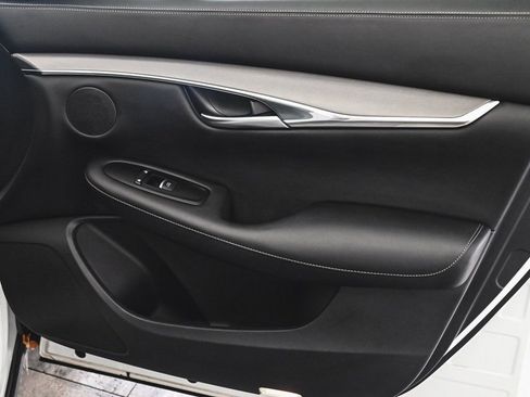 Used 2023 INFINITI QX50 Luxe image 11