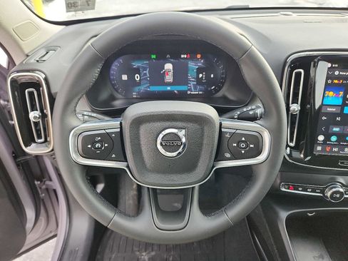 Used 2026 Volvo XC40 B5 Ultra image 19