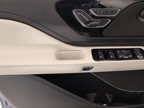 New 2026 Lincoln Aviator AWD image 16