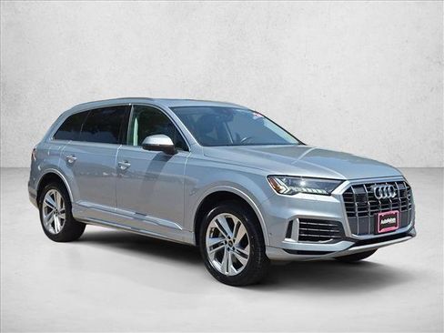 Used 2024 Audi Q7 3.0T Premium Plus AWD/4WD image 3