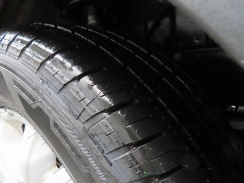 Used 2024 Ford Transit 350 XLT image 7