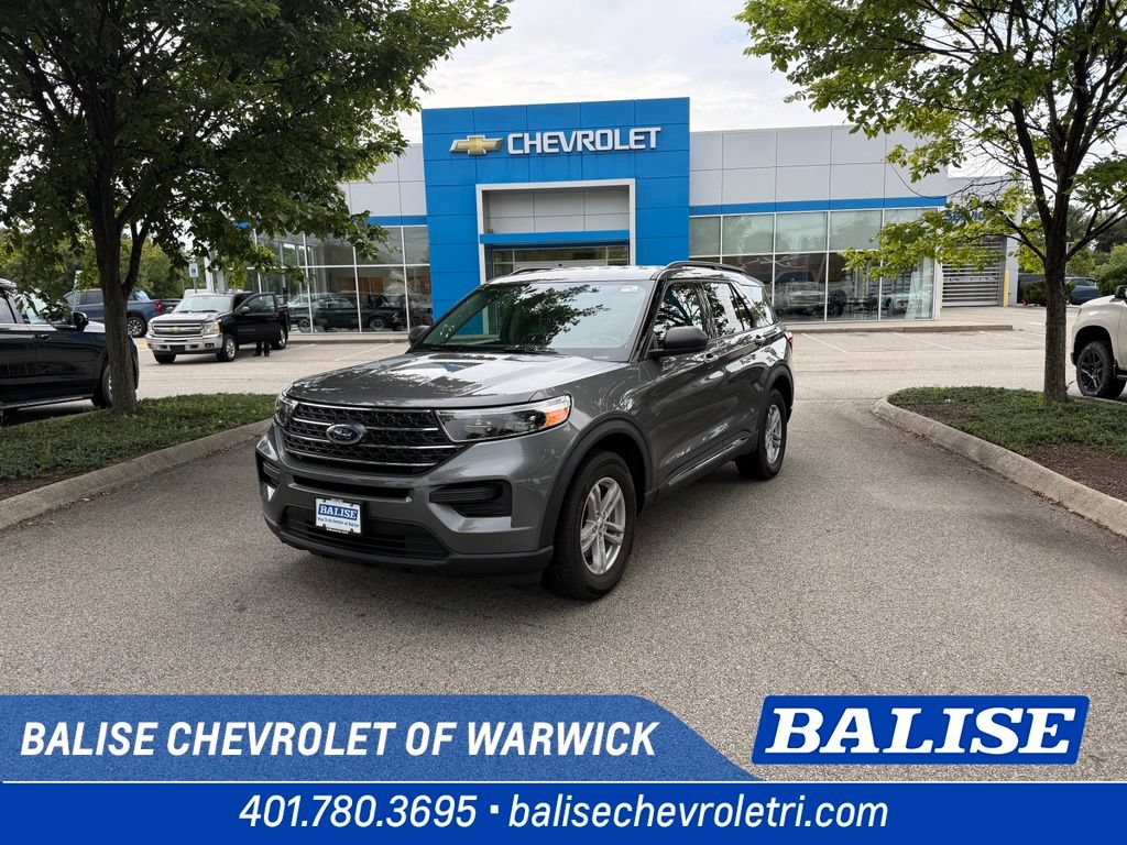 Used 2024 Ford Explorer XLT AWD/4WD image 1