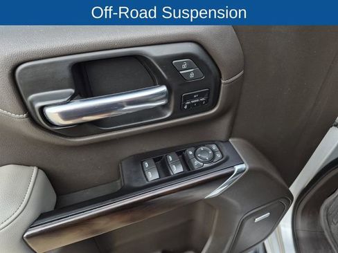 Used 2020 GMC Sierra 1500 SLT image 25