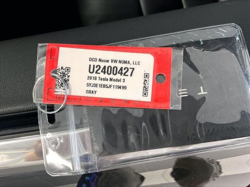Used 2018 Tesla Model 3 Long Range AWD/4WD image 31